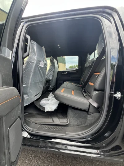 2026 GMC SIERRA 1500 - LEVEL PACKAGE - BLACK (GBA) - 2026 GMC SIERRA 1500 LEVEL - Image 17 of 21