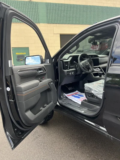 2026 GMC SIERRA 1500 - LEVEL PACKAGE - BLACK (GBA) - 2026 GMC SIERRA 1500 LEVEL - Image 18 of 21