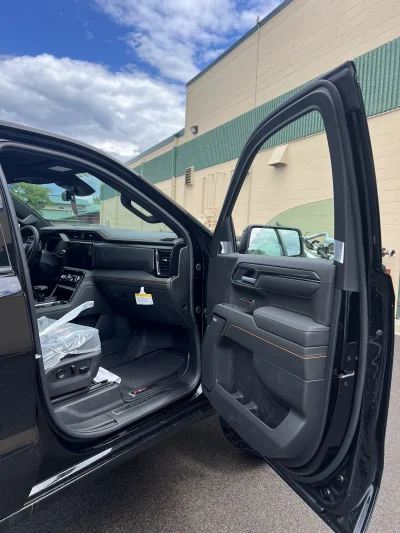 2026 GMC SIERRA 1500 - LEVEL PACKAGE - BLACK (GBA) - 2026 GMC SIERRA 1500 LEVEL - Image 5 of 21