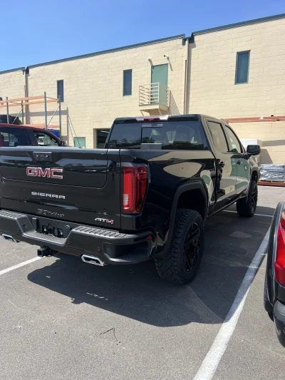 2026 GMC SIERRA 1500  - LEVEL PACKAGE - ONYX BLACK (GBA) - 2026 GMC SIERRA 1500 LEVEL - Image 12 of 15
