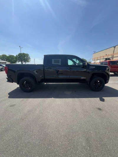 2026 GMC SIERRA 1500  - LEVEL PACKAGE - ONYX BLACK (GBA) - 2026 GMC SIERRA 1500 LEVEL - Image 13 of 15