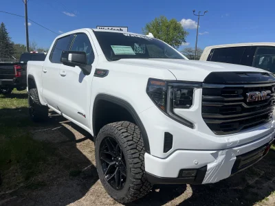 2026 GMC SIERRA 1500 - LEVEL PACKAGE - SUMMIT WHITE (GAZ) - 2026 GMC SIERRA 1500 LEVEL - Image 9 of 15
