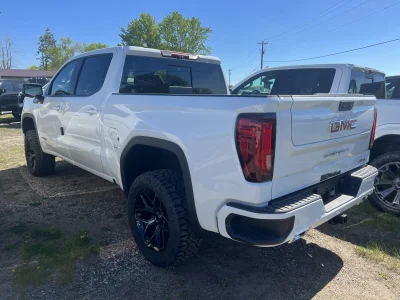 2026 GMC SIERRA 1500 - LEVEL PACKAGE - SUMMIT WHITE (GAZ) - 2026 GMC SIERRA 1500 LEVEL - Image 11 of 15