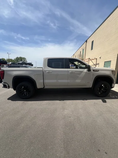 2026 GMC SIERRA 1500  - LEVEL PACKAGE -  COASTAL DUNE (G42) - 2026 GMC SIERRA 1500 LEVEL - Image 13 of 15