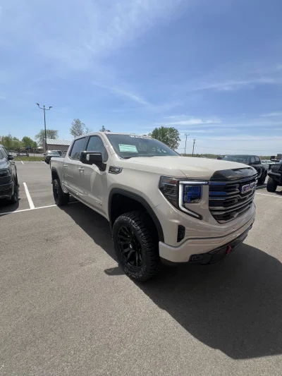 2026 GMC SIERRA - LEVEL PACKAGE -  COASTAL DUNE (G42) - 2026 GMC SIERRA 1500 LEVEL - Image 3 of 15