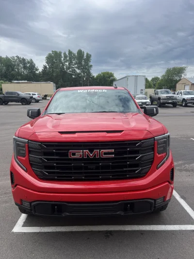 2026 GMC SIERRA 1500 - LEVEL PACKAGE - CARDINAL RED (G7C) - 2026 GMC SIERRA 1500 LEVEL - Image 2 of 21