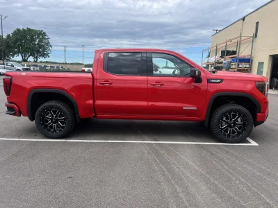 2026 GMC SIERRA 1500 - LEVEL PACKAGE - CARDINAL RED (G7C) - 2026 GMC SIERRA 1500 LEVEL - Image 4 of 21
