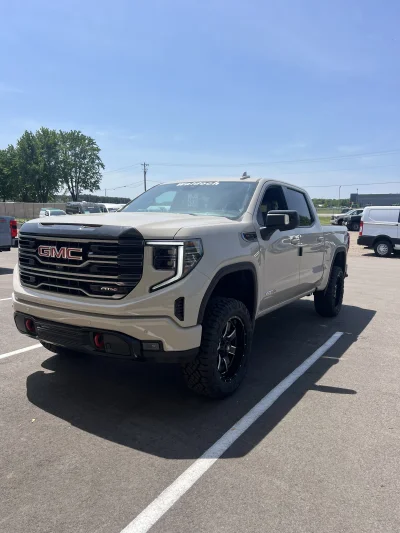 2026 GMC SIERRA 1500  -  LEVEL PACKAGE - COASTAL DUNE (G42) - 2026 GMC SIERRA 1500 LEVEL - Image 3 of 15