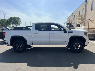 2026 GMC SIERRA 1500  - LEVEL PACKAGE - SUMMIT WHITE (GAZ) - 2026 GMC SIERRA 1500 LEVEL - Image 4 of 21