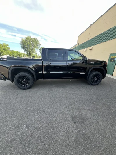 2026 GMC SIERRA 1500 - LEVEL PACKAGE - ONYX BLACK (GBA) - 2026 GMC SIERRA 1500 LEVEL - Image 5 of 15