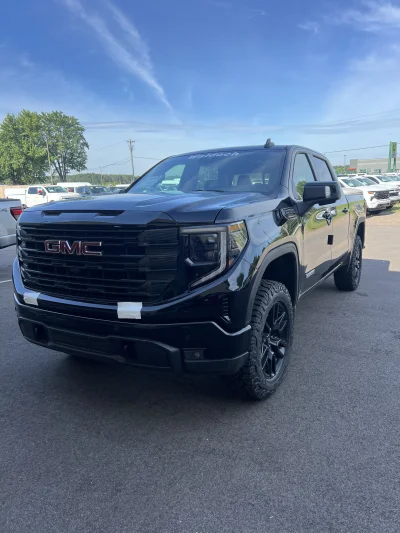 2026 GMC SIERRA 1500 - LEVEL PACKAGE - ONYX BLACK (GBA) - 2026 GMC SIERRA 1500 LEVEL - Image 1 of 15