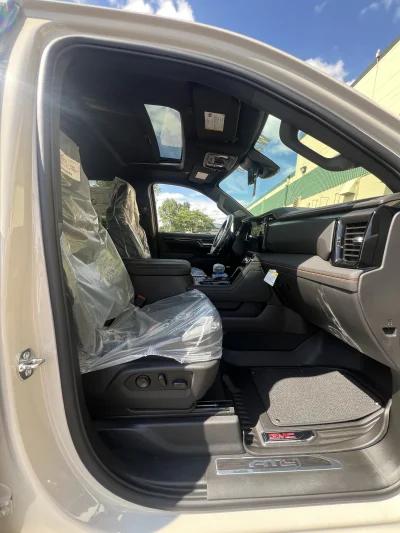 2026 GMC SIERRA 1500 - LEVEL PACKAGE - COASTAL DUNE (G42) - 2026 GMC SIERRA 1500 LEVEL - Image 7 of 21