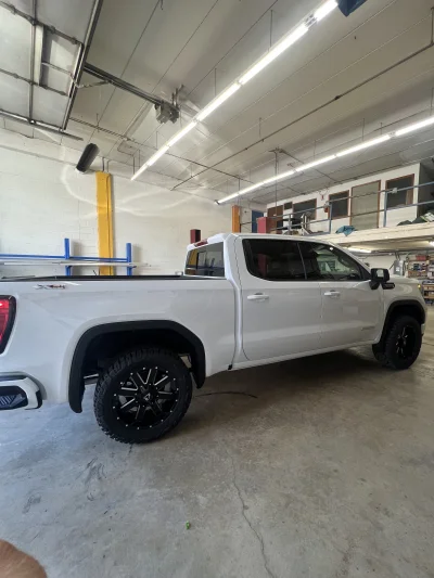 2026 GMC SIERRA 1500 - LEVEL PACKAGE - SUMMIT WHITE (GAZ) - 2026 GMC SIERRA 1500 LEVEL - Image 13 of 15