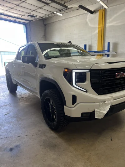 2026 GMC SIERRA 1500 - LEVEL PACKAGE - SUMMIT WHITE (GAZ) - 2026 GMC SIERRA 1500 LEVEL - Image 1 of 15