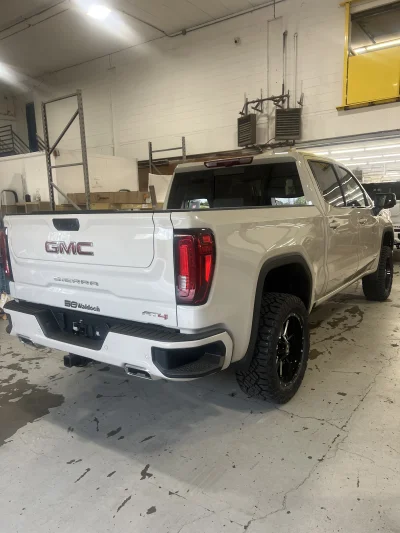 2026 GMC SIERRA 1500 - AT4 - LEVEL PACKAGE - COASTAL DUNE (G42) - 2026 GMC SIERRA 1500 LEVEL - Image 13 of 15