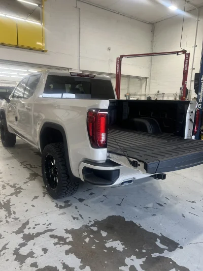 2026 GMC SIERRA 1500 - AT4 - LEVEL PACKAGE - COASTAL DUNE (G42) - 2026 GMC SIERRA 1500 LEVEL - Image 10 of 15