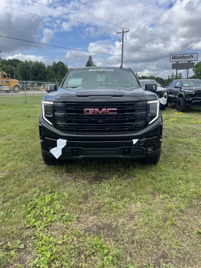 2026 GMC SIERRA 1500 - LEVEL PACKAGE - ONYX BLACK (GBA) - 2026 GMC SIERRA 1500 LEVEL - Image 3 of 19