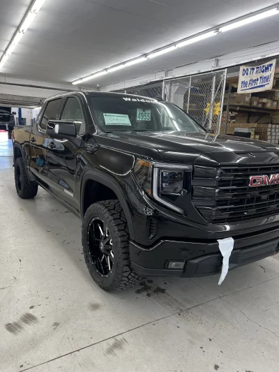 2026 GMC SIERRA 1500 - LEVEL PACKAGE - ONYX BLACK (GBA) - 2026 GMC SIERRA 1500 LEVEL - Image 1 of 15