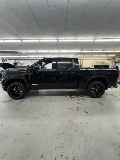 2026 GMC SIERRA 1500 - LEVEL PACKAGE - ONYX BLACK (GBA) - 2026 GMC SIERRA 1500 LEVEL - Image 4 of 15