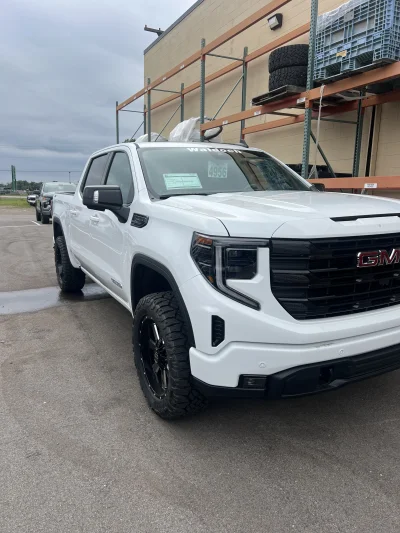 2026 GMC SIERRA 1500 - LEVEL PACKAGE SUMMIT WHITE (GAZ) - 2026 GMC SIERRA 1500 LEVEL - Image 4 of 15
