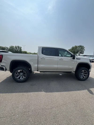 GMC SIERRA 1500 AT4 LIFT PACKAGE CUSTOM BUILT BY WALDOCH BUILT BY THE BEST - 2026 GMC SIERRA 1500 LIFT - Image 5 of 13