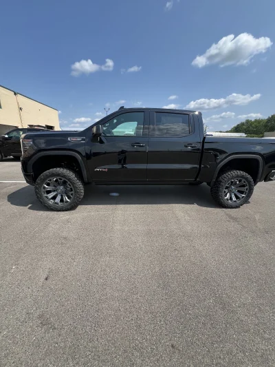 CUSTOM GMC SIERRA 1500 LIFT PACKAGE BUILT BY WALDOCH BUILT BY THE BEST - 2026 GMC SIERRA 1500 LIFT - Image 4 of 13
