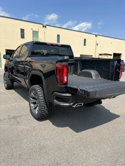 CUSTOM GMC SIERRA 1500 LIFT PACKAGE BUILT BY WALDOCH BUILT BY THE BEST - 2026 GMC SIERRA 1500 LIFT - Image 10 of 13