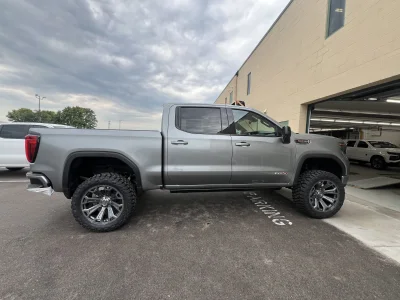 CUSTOM GMC 1500 AT4 LIFT PACKAGE BUILT BY WALDOCH - 2026 GMC SIERRA 1500 LIFT - Image 5 of 13