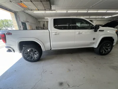 2026 GMC SIERRA 1500 - M80 PACKAGE - SUMMIT WHITE (GAZ) - 2026 GMC SIERRA 1500 M80 - Image 13 of 15