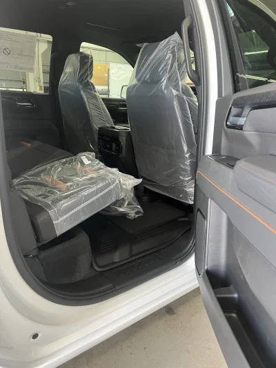2026 GMC SIERRA 1500 - M80 PACKAGE - SUMMIT WHITE (GAZ) - 2026 GMC SIERRA 1500 M80 - Image 8 of 15