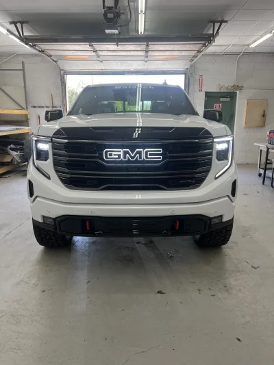 2026 GMC SIERRA 1500 - M80 PACKAGE - SUMMIT WHITE (GAZ) - 2026 GMC SIERRA 1500 M80 - Image 2 of 15