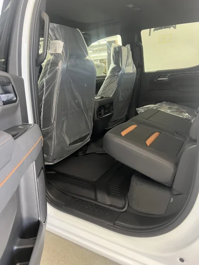 2026 GMC SIERRA 1500 - M80 PACKAGE - SUMMIT WHITE (GAZ) - 2026 GMC SIERRA 1500 M80 - Image 6 of 15