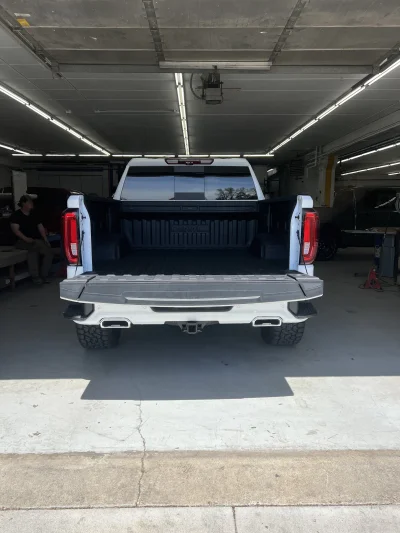 2026 GMC SIERRA 1500 - M80 PACKAGE - SUMMIT WHITE (GAZ) - 2026 GMC SIERRA 1500 M80 - Image 10 of 15