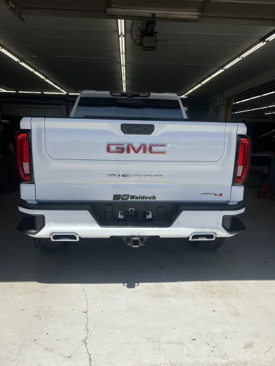 2026 GMC SIERRA 1500 - M80 PACKAGE - SUMMIT WHITE (GAZ) - 2026 GMC SIERRA 1500 M80 - Image 11 of 15