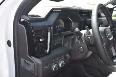 2026 WALDOCH CUSTOM GMC SIERRA 1500 M80X - WHITE WITH TUXEDO TOP - 2026 GMC SIERRA 1500 M80X - Image 13 of 22