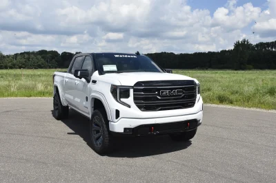 2026 WALDOCH CUSTOM GMC SIERRA 1500 M80X - WHITE WITH TUXEDO TOP - 2026 GMC SIERRA 1500 M80X - Image 3 of 22