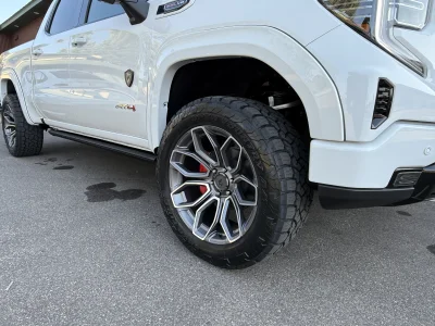 M80X GMC 1500 2026 CREW CAB WHITE BY WALDOCH BEST CUSTOM TRUCK WITH FACTORY WARRANTY - 2026 GMC SIERRA 1500 M80X - Image 20 of 25