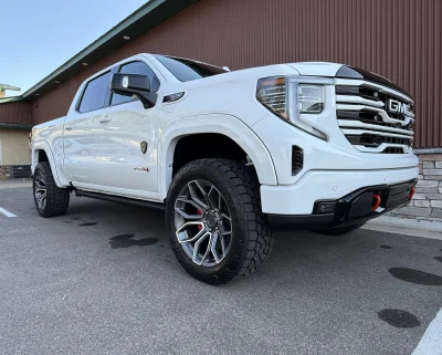 M80X GMC 1500 2026 CREW CAB WHITE BY WALDOCH BEST CUSTOM TRUCK WITH FACTORY WARRANTY - 2026 GMC SIERRA 1500 M80X - Image 23 of 25