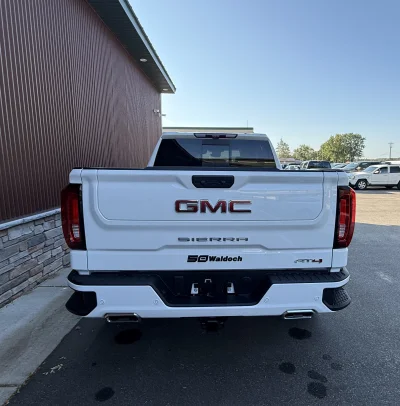 M80X GMC 1500 2026 CREW CAB WHITE BY WALDOCH BEST CUSTOM TRUCK WITH FACTORY WARRANTY - 2026 GMC SIERRA 1500 M80X - Image 9 of 25