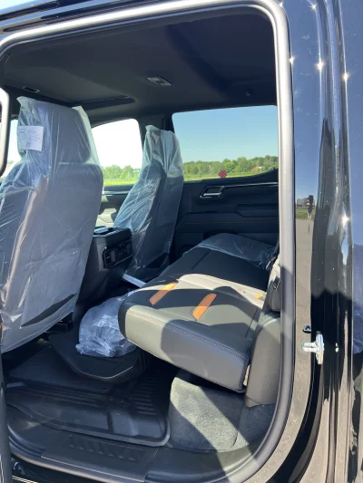 2026 GMC SIERRA 1500-AT4 - LEVEL PACKAGE - ONYX BLACK (GBA) - 2026 GMC SIERRA 1500 - Image 12 of 19