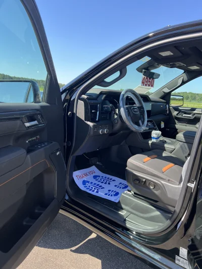 2026 GMC SIERRA 1500-AT4 - LEVEL PACKAGE - ONYX BLACK (GBA) - 2026 GMC SIERRA 1500 - Image 5 of 19