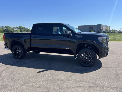 2026 GMC SIERRA 1500-AT4 - LEVEL PACKAGE - ONYX BLACK (GBA) - 2026 GMC SIERRA 1500 - Image 4 of 19