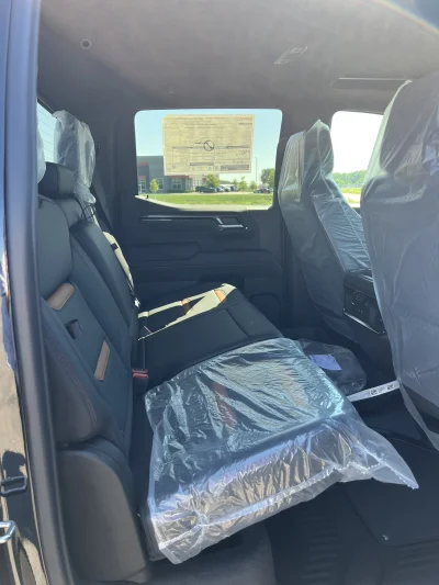 2026 GMC SIERRA 1500-AT4 - LEVEL PACKAGE - ONYX BLACK (GBA) - 2026 GMC SIERRA 1500 - Image 11 of 19