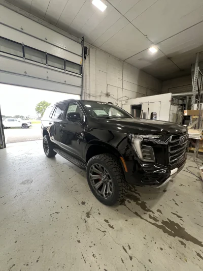 CUSTOM GMC YUKON RAMPAGE PACKAGE BUILT BY WALDOCH - 2026 GMC YUKON RAMPAGE - Image 3 of 13