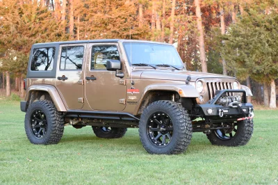 BROWN - 2020 JEEP WRANGLER MAX - Image 1 of 8