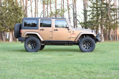 BROWN - 2020 JEEP WRANGLER MAX - Image 2 of 8