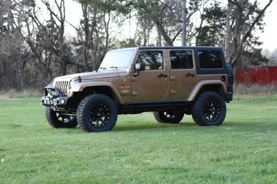 BROWN - 2020 JEEP WRANGLER MAX - Image 7 of 8