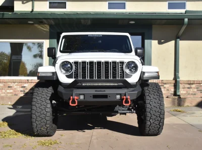2025 JEEP WRANGLER MAX - WHITE W/ STANDARD WALDOCH JEEP MAX PACKAGE FEATURES - 2025 JEEP WRANGLER MAX - Image 2 of 17