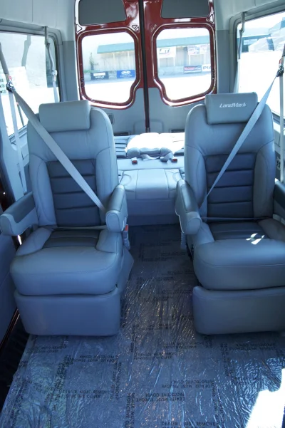 RED 144  - 2020 MERCEDES-BENZ SPRINTER 2500 CUSTOM - Image 11 of 16