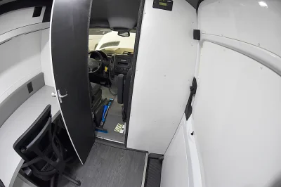 OFFICE CUSTOM - 2020 MERCEDES-BENZ SPRINTER 2500 CUSTOM - Image 20 of 22